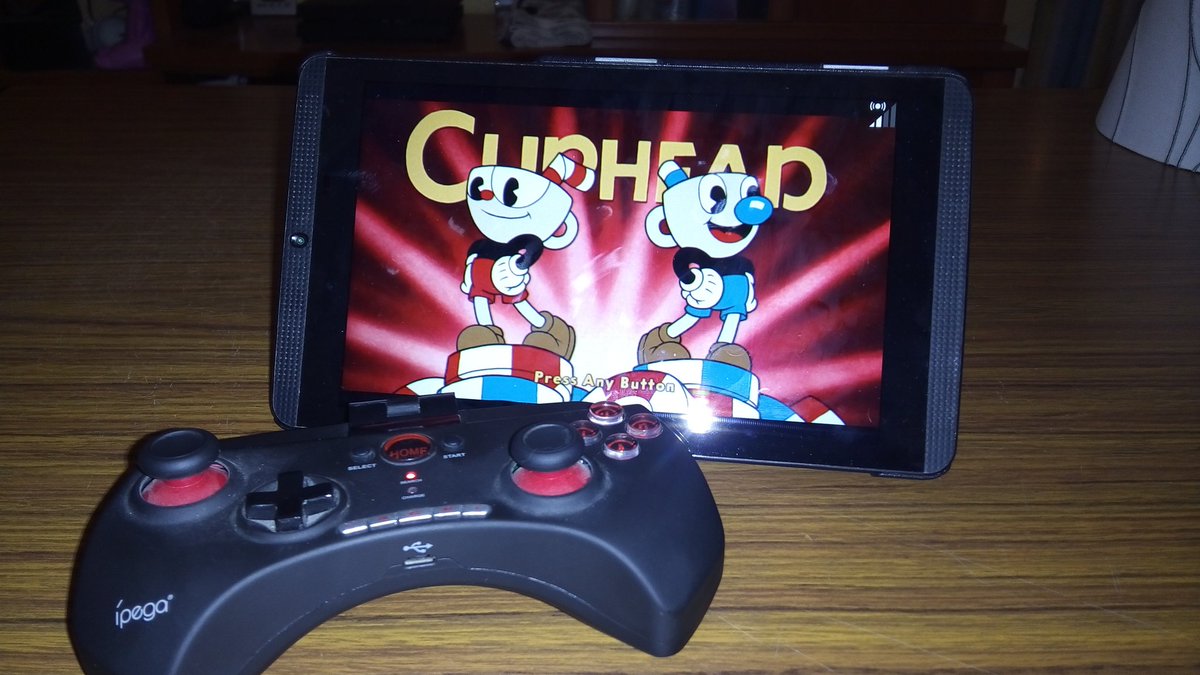 Как играть джойстиком в капхед. Cuphead на джойстике. Cuphead управление на клавиатуре. Как играть джойстиком в капхед. Cuphead трейнер.