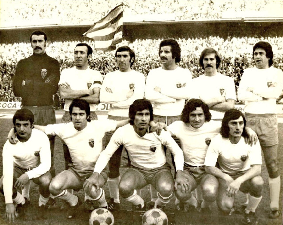 FOTOS HISTORICAS O CHULAS DE FUTBOL Dnzrt99WsAA2gUI