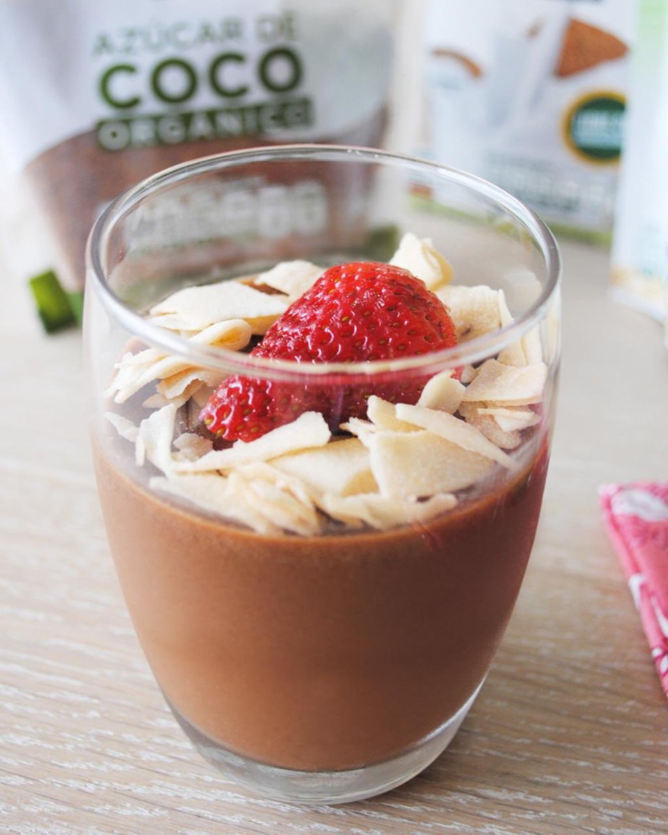 Panacotta al estilo #AdeCoco, endulzada con nuestro nuevo producto #azucardecoco. Receta en instagram.com/p/BoFVV0EnxHM/