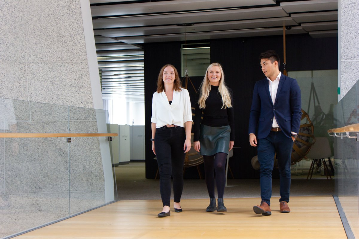 Opiskelija, kiinnostaako työskentely Suomen suurimman yritysrahoittajan riveissä? Tervetuloa tutustumaan OP Yrityspankin toimintaan ja uramahdollisuuksiin Töihin finanssialalle -tapahtumaan 25.10. OP Vallilaan. Lisätietoa ja ilmoittautuminen lyyti.in/toihin_rahoitu… #rekry