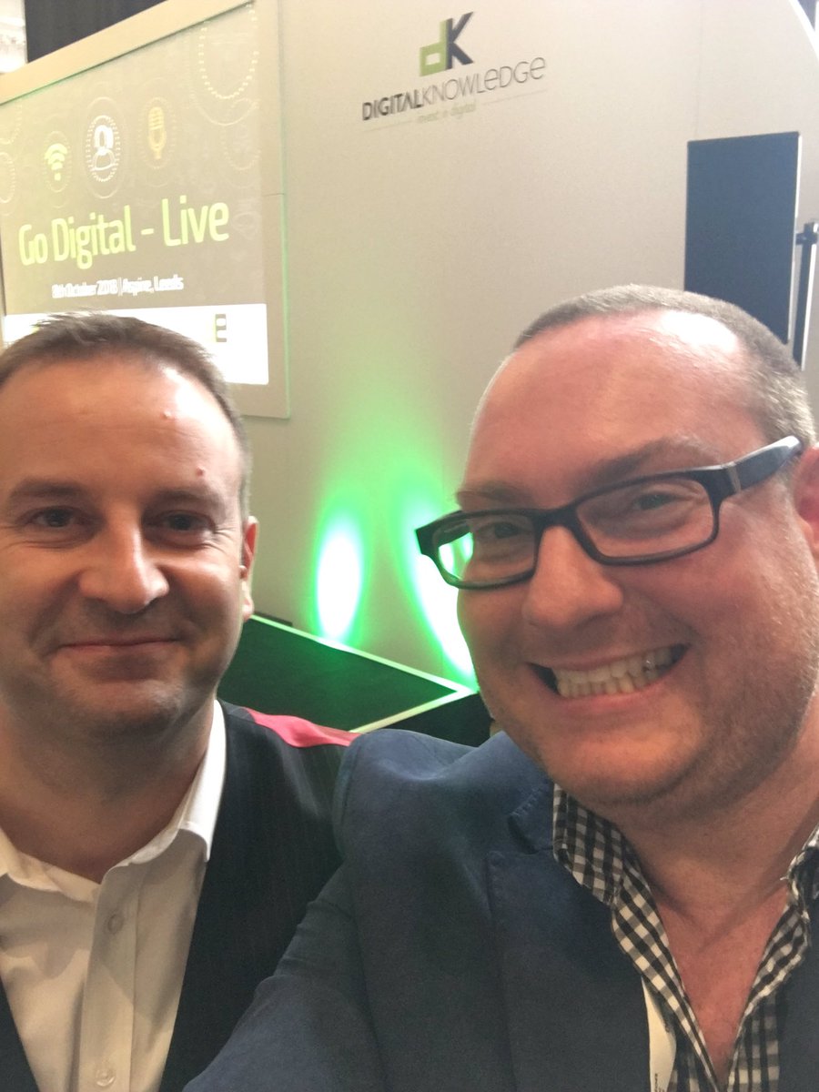 Fleek_Marketing's tweet image. It’s #GoDigitalLive day with @DigiEntLEP today at @Aspire_Event  lots of learning, networking and fun! #LeedsBizWeek @jonnyross talking voice SEO at 3pm see you there! Couldn’t resist a selfie with @PascalFintoni who is hosting the event today!