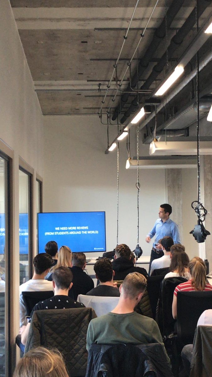 erdincsacan's tweet photo. 14 opdrachtgevers hielden vanochtend een pitch aan #minordigitalmarketing studenten. Studenten gaan 10 weken aan de slag! Bedankt #Pipple #Secura #Jugo #Isaac #Crossyn #Acknowledge #Studyportals #GemeenteBernheze #Picoo #EmbeddedFitness etc. @FontysICT @Fontys https://t.co/UTUB4BheGd