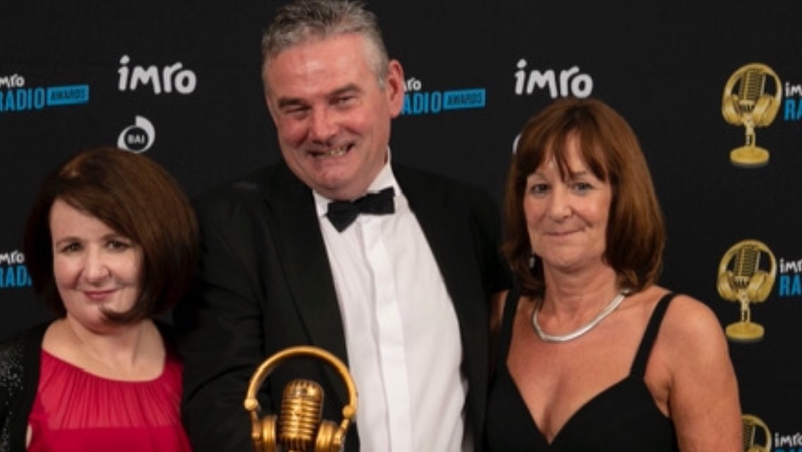 KevinMageeTV's tweet photo. Many thanks to everyone who sent messages of congratulations after ⁦@bbcradioulster⁩ won an #IMRO18 for my reports on “paedophile hunters” at the Irish radio awards. Huge thanks to producers ⁦@graniamcfadden⁩ (right) and ⁦⁦@CathSmyth1⁩ ⁦⁦@BBCNewsNI⁩ https://t.co/sshdYGTqLI