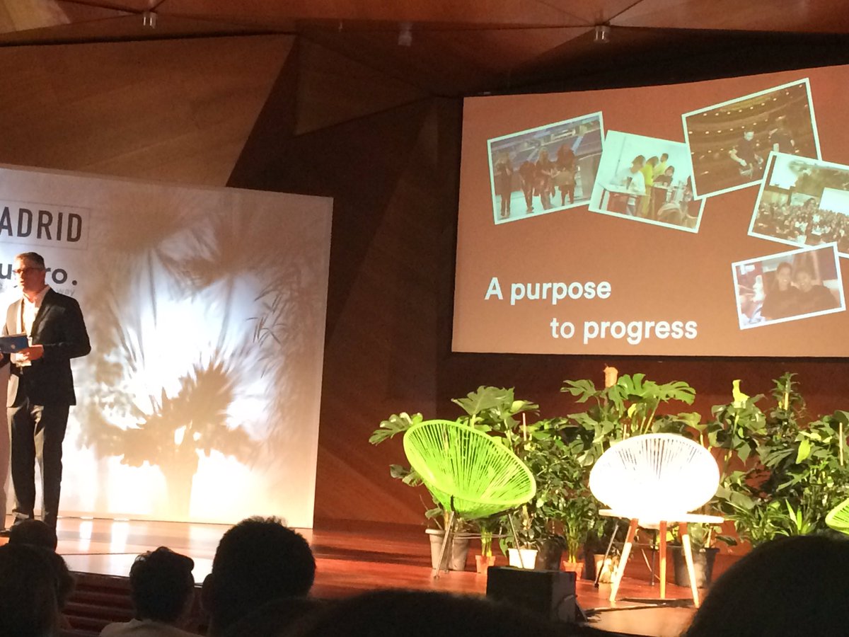 diarioresponsab's tweet photo. En #SBM2018 @PelayoBezanilla de @CocaColaCo_es nos dice que es importante el beneficio "pero no a cualquier precio ni de cualquier forma" @SustainBrandsEs @SomosQuiero https://t.co/AsBxCNPA1j
