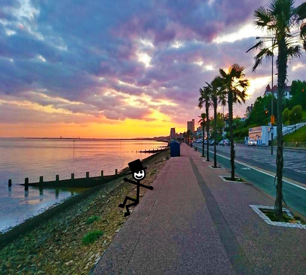 jamieravenmagic's tweet photo. The Only Way Is Southend-On-Sea 🏖
Tonight the #KingOfMagic is at The #PalaceTheatre

🕗 #Showtime 8.00pm.
🏩 @SouthendTheatre 

#MakingMagic #Tour #Magicians #Tricks #MagicTrick #Illusion #LiveMagic #MagicShow #Southend #Essex #TOWIE⁠ ⁠ #Seafront #Seaside https://t.co/bCPjQIkIPT