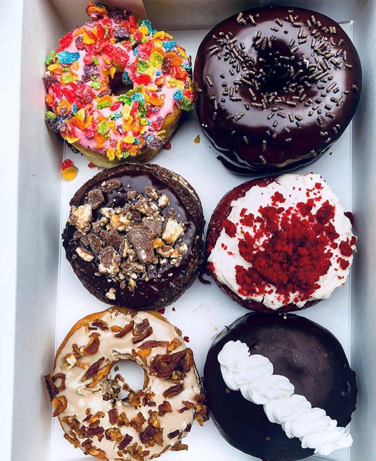 Glaze Donuts tweet media