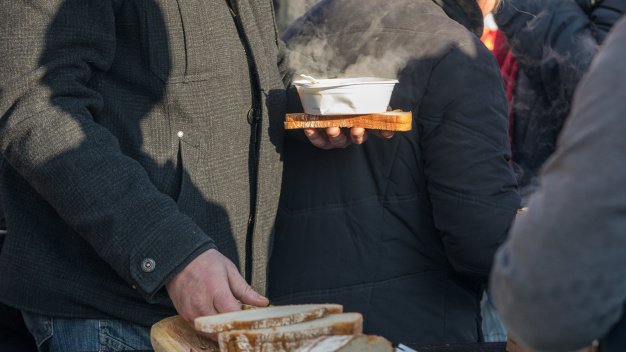 tvnwarszawa's tweet photo. "Poważny problem". Chcą, by bezdomni mogli głosować w stolicy.

Więcej o tym >>
https://t.co/xgHtgBDN9B
fot. Shutterstock https://t.co/eATS2A2bmK