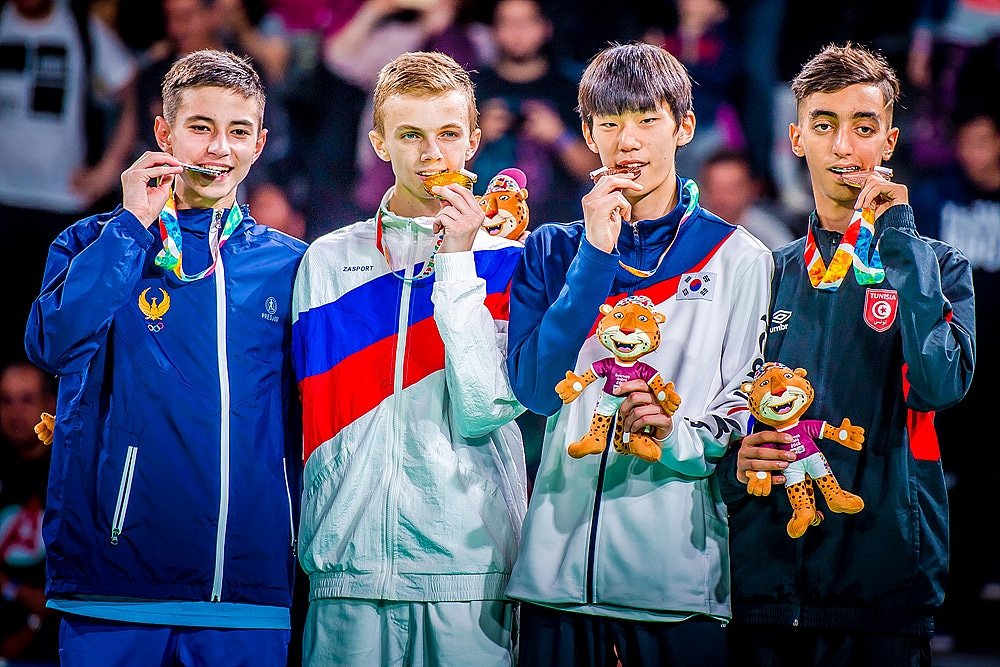 Программа юношеских олимпийских. Дмитрий шишко тхэквондо. Спортсмены олимпийских игр. Программа юношеских олимпийских. Юношеские олимпийские игры 2020.