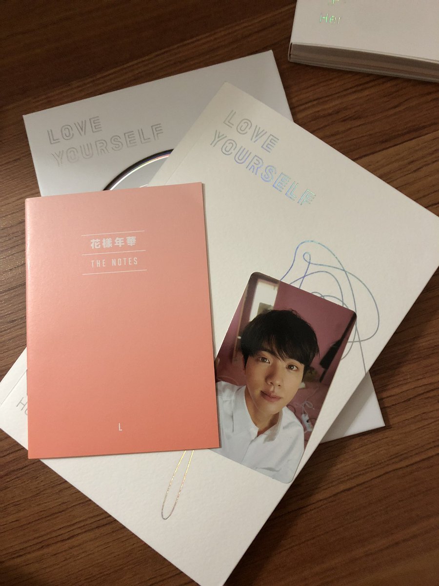 saranaeyooo's tweet photo. ขายค่าาาา✨✨
อัลบั้ม Love yourself “HER” 
Ver L การ์ดพี่จิน
Ver O การ์ดวี
Ver V การ์ดพี่จิน 
Ver E การ์ดคุณโฮปป ค่าาา 
อัลบั้มละ 450 ค่าาา
ของแถมจัดหนักจัดเต็มแน่นอนค่ะ 😆😆
ฟรีลทบ/ems50 ค่าาา
สนใจเดมมาเลยค่าา💕💕
#ตลาดนัดรถไฟบังทัน #ตลาดรถไฟบังทัน #ตลาดนัดบังทัน #บังทัน #BTS https://t.co/QrKO23EyHL