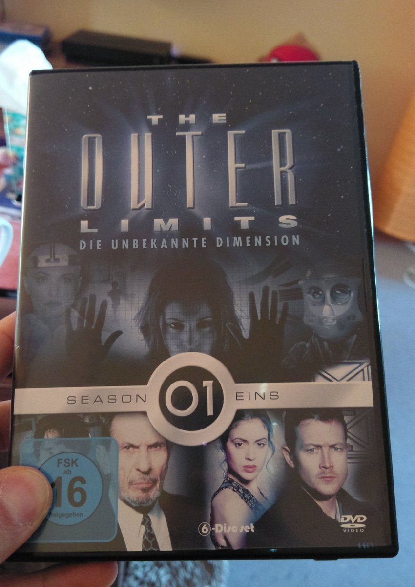 MrMullder's tweet photo. #dailykindheitserinnerung #NowWatching 

Sind Sie bereit, bereit für das Unbekannte?
Für eine neue Erfahrung, die alles in Frage stellen könnte, was Sie zu wissen glauben?
Was Sie jetzt sehen werden, wird Ihr Bewusstsein verändern, denn hinter der vertrauten Realität lauert das https://t.co/reM0nyd9dG
