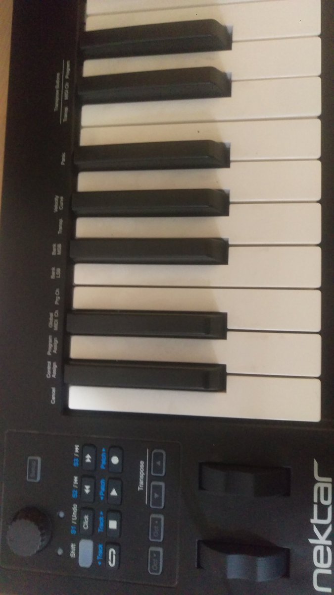mrevejaj's tweet photo. #midi
#asot881
Waiting for new generation of electronoc music https://t.co/7LkvRIFGpr