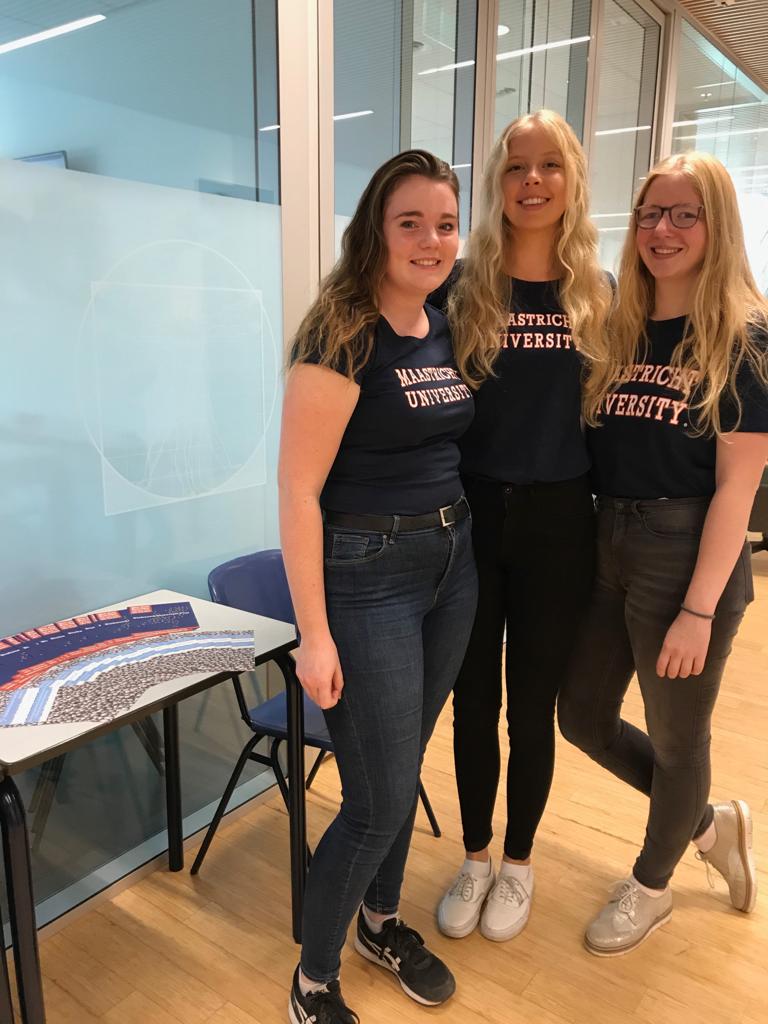 BCTD2018's tweet image. De promotie is gestart! Tijdens de #DagvandeChemie was de Brightlands Chemelot Talent Day niet te missen. #rightmaterial