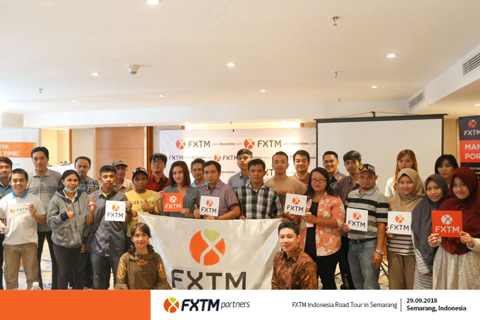 FXTMid's tweet photo. Pada tanggal 29 September, #fxtmpartners mengadakan #seminar gratis untuk sekelompok besar #trader forex di hotel gumaya tower di semarang, Indonesia dan hasilnya sangat positif!

#FXTM #FXTMId #ForexTime #Trading #workshop #Senin https://t.co/jkHlmwuxQQ