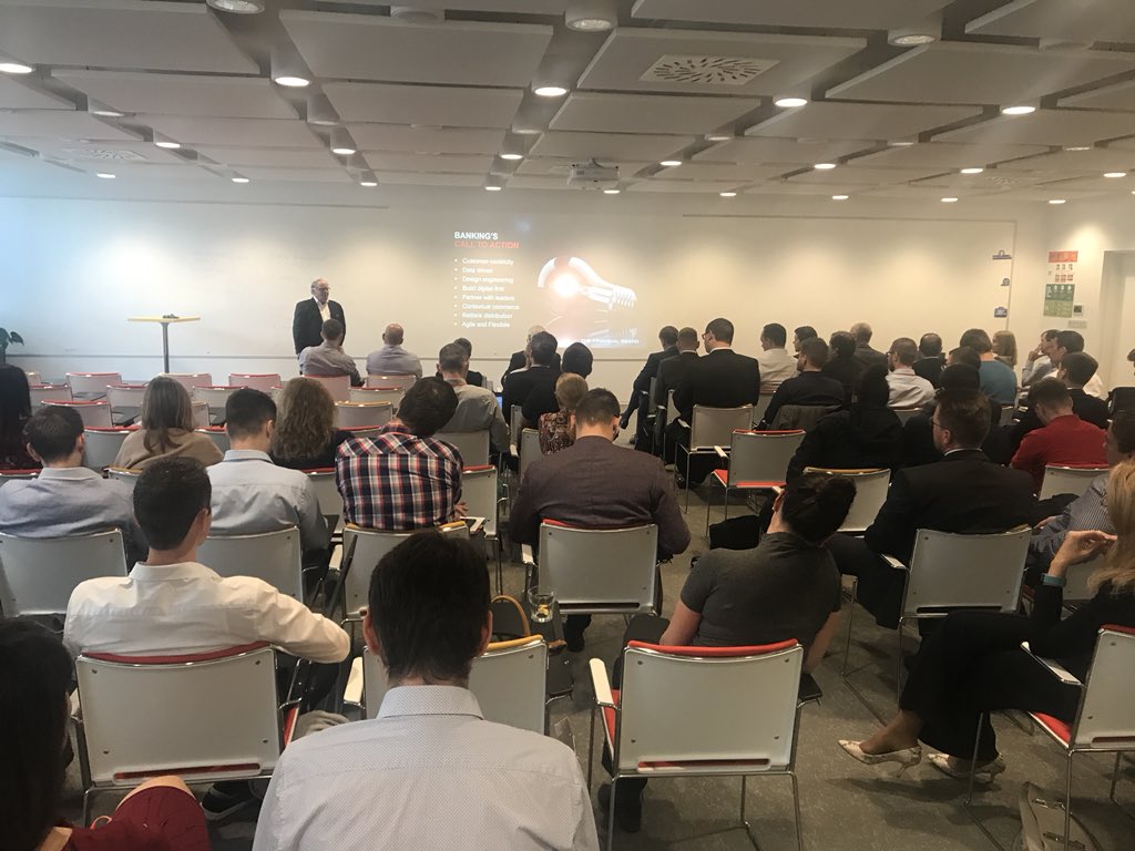 matteorizzi's tweet photo. #anotherdayanotherstage with @JimMarous @intesasanpaolo #Bratislava #withVub cc @FinTechStage https://t.co/YWSOeQ4tJF