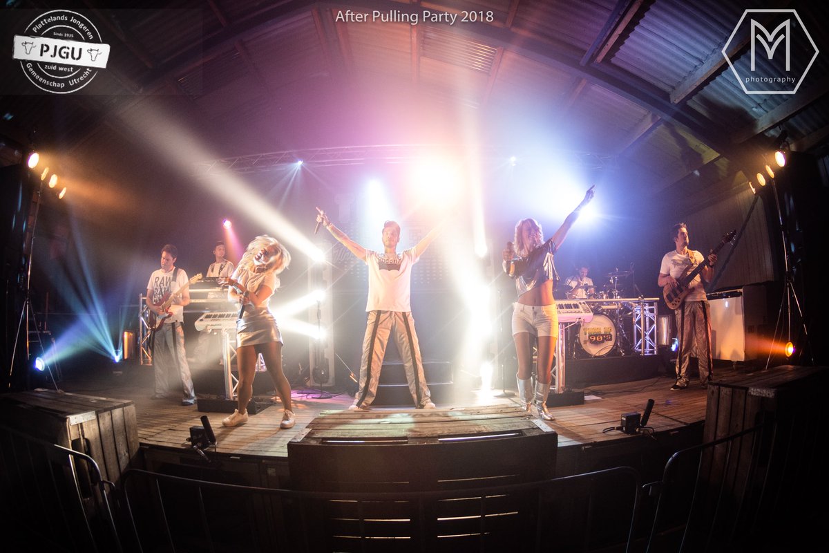 #tbt naar de After Pulling Party van <a href="/PJGUZuidWest/">PJGU Zuid West</a> in Montfoort! 🎶💜⚡️ #Tour2018 #ReadyForThis #90sLiveBand 
📸: Mandy van der Vlist