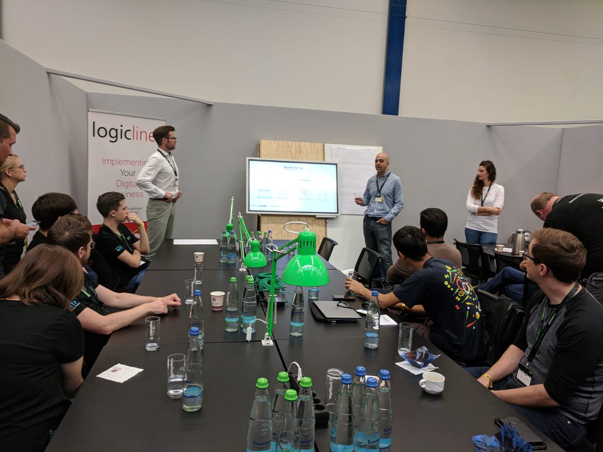 AnagogSDK's tweet photo. @AnagogSDK at the first #hackathon @CODE_n #NewNewFestival
@Daimler #technology #innovation #mobilityintoutility https://t.co/PXe0J71wYG
