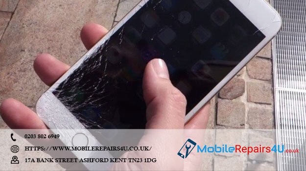 Mobilerepairs4U's tweet photo. iPhone Screen replacement services are available at https://t.co/msJB4M68Rk https://t.co/GpusHCL6Lx