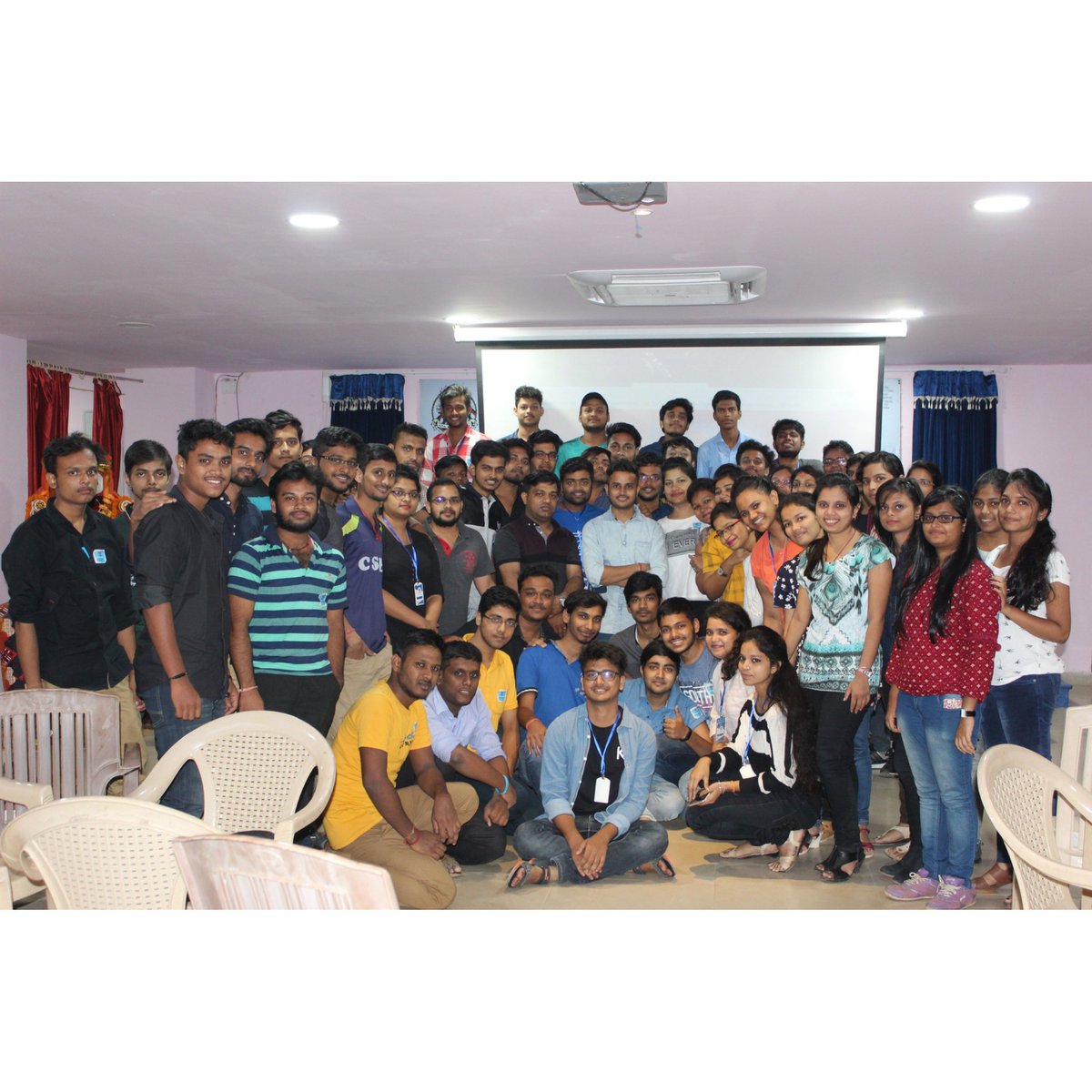 SubhashreeBhuy5's tweet photo. #hacktoberfestextended2018
#Hacktoberfest
@emisha_gita https://t.co/wdIiHhHvVU