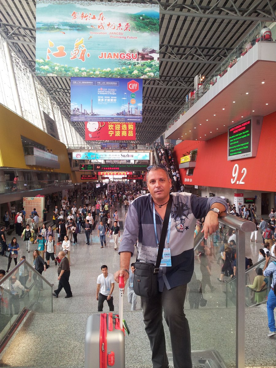 ChinaServeis's tweet photo. El cansancio nunca nos vence... seguimos buscando las mejores oportunidades de negocios para nuestros clientes. #FelizLunes #HappyMonday 😄
#Compactserveischina
#Purchasingagent
#Agentesdecompras
#Comprasenchina
#importacionesdechina https://t.co/paCuLLJ2Y9