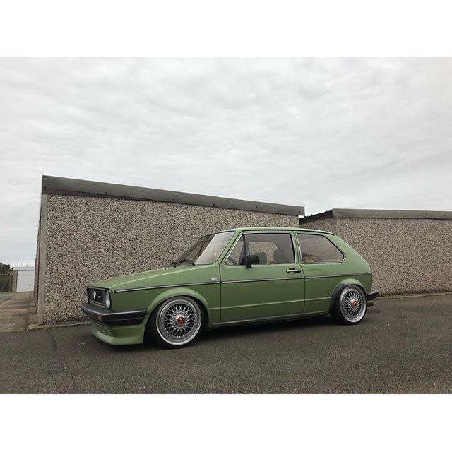 Mk1GolfOC's tweet photo. Happy Monday peeps ! Thanks to @jak_lowsocial for this pic of his cool mk1 #mk1monday #vwmk1 #mk1ownersclub #mk1golfownersclub #vwmk1golf #vwmk1oc #vw #vwfamily #mk1golfowners #volkswagen #vwgolf #monday #mondaymotivation #mondaymood #golfmk1 #vwproject … https://t.co/JUvNqb5WBr https://t.co/PCvx3LUr9K