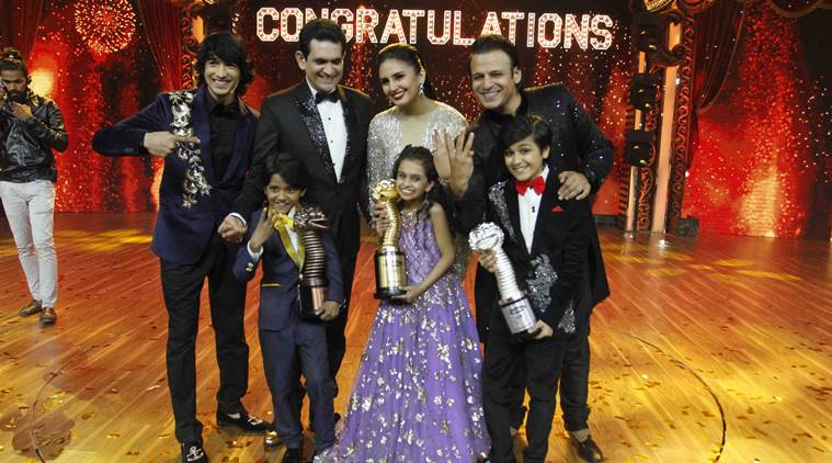 .@ZeeTV ’s popular reality show #IndiasBestDrambaaz has finally found its winner. The most talented dramebaaz #DipaliBorkar has been crowned as the winner . She defeated Anish Railkar and Harsh Raj Lucky were the final 3 competitors of the golden keeda trophy. #Congratulations