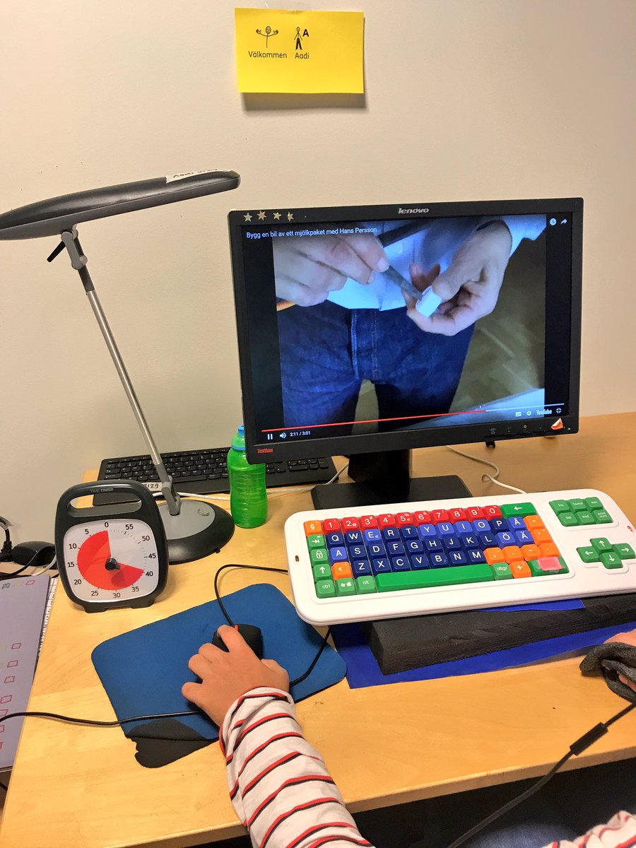 LadyDee76's tweet photo. 🌟 Idag har jag och @MHennius NO-teknik med @frokenMarklund och A-klassen på RN-enheten 🤗 #lektionsbesök #sissollentuna #solskol 🌟 https://t.co/NzHrMSLGI0