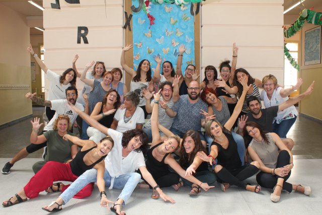 Esc_Pomp_Fabra's tweet photo. Equip docent de l'Escola Pompeu Fabra. Curs 2018-2019 https://t.co/M7AH2cW0Bf