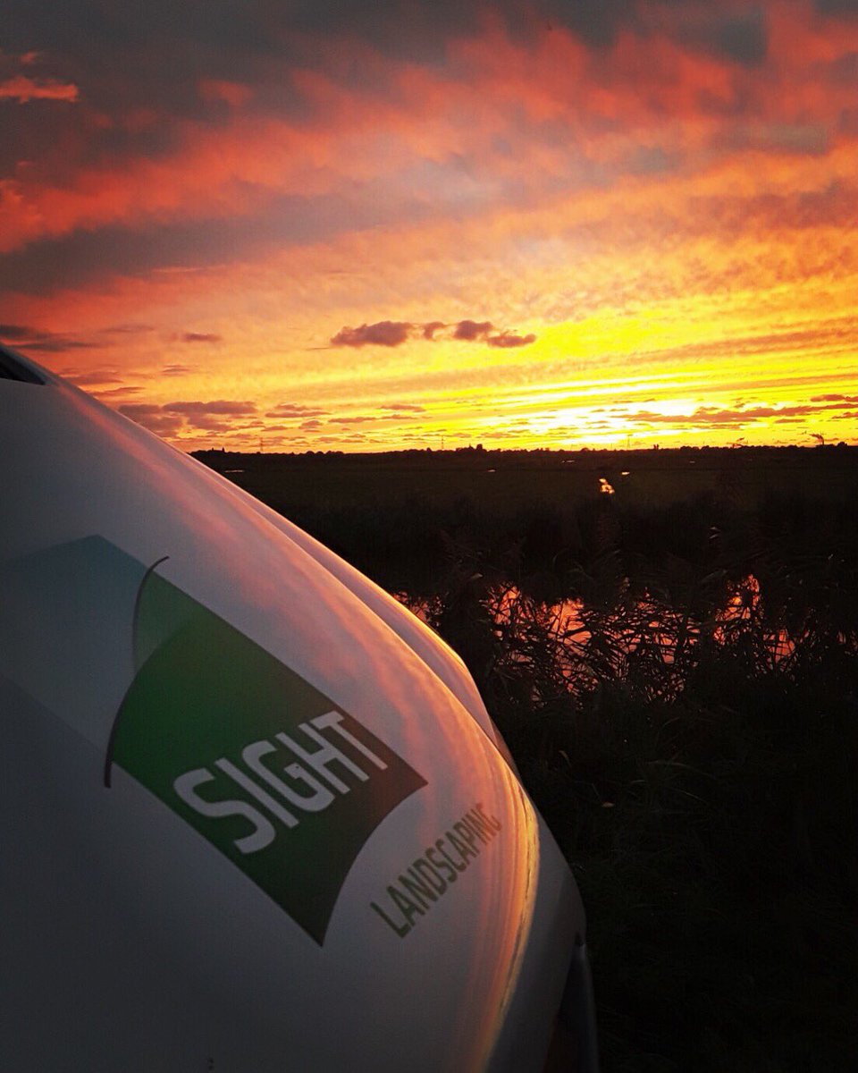 SIGHTLS's tweet photo. Goeiemorgen, met deze mooie zonsopkomst......#nieuwewerkweek #sightlandscaping #zonsopkomst #sight #sightls https://t.co/6iZo7SgBt5