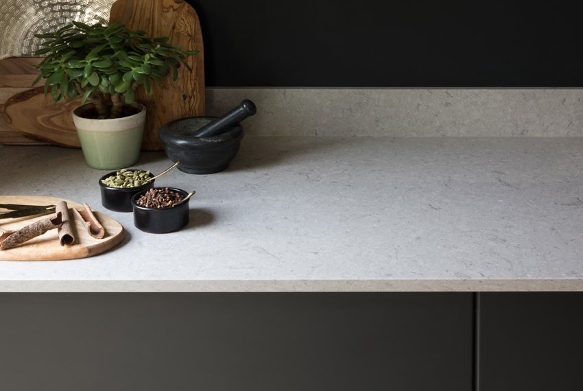 CRLstone's tweet photo. Add warmth and character to any kitchen with our CRL Quartz Sahara our #surfaceoftheweek https://t.co/wX6Db0zstg