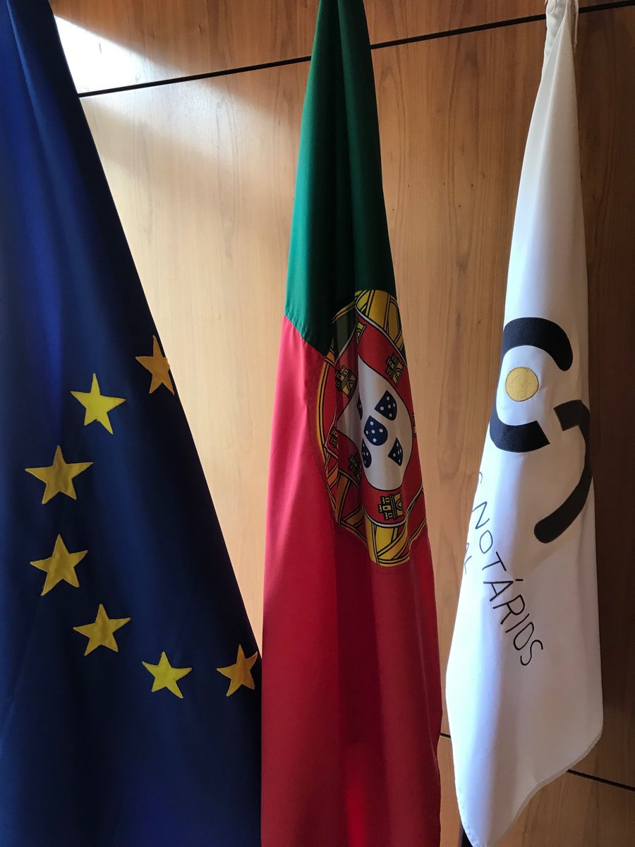 FAC_SJPS_UCLY's tweet photo. Lancement du projet européen #NBFproject Notaries Beyond Frontiers coordonné par ⁦@UCLYDROIT⁩ au titre du programme Justice de la Commission UE sur les règlements UE régimes matrimoniaux et partenariats enregistrés : en direct de l’Ordre notarial Portugais https://t.co/bZRO8PffcH