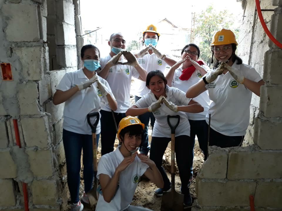 PhStockExchange's tweet photo. PSE is working towards #PSEGoals (Good Governance, Going Green, Great Generation) as its employees joined Habitat for Humanity's Juan Build in Payatas, Quezon City last Saturday. #SustainabilityatPSE https://t.co/NZXjgwlwaw