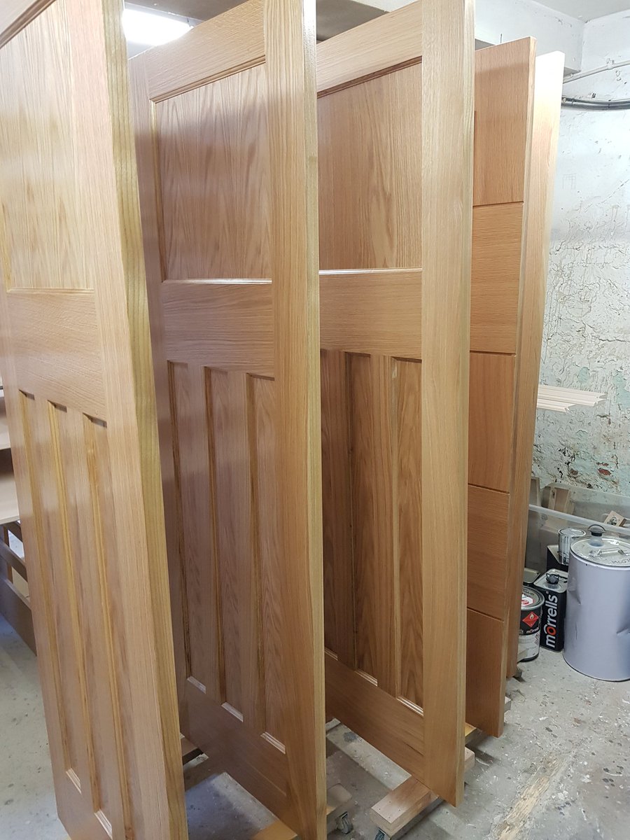 Docfurniture's tweet photo. New oak doors spray finished with a clear finish satin lacquer.
#oak #oakdoors #doors #new #sprayed #sprayfinish #lacquer #satinfinish #furniturerestoration #morrells #Sheffieldissuper #atsocialmedia #thefurnituredoctor @doordeals https://t.co/BRcQl4xcdo