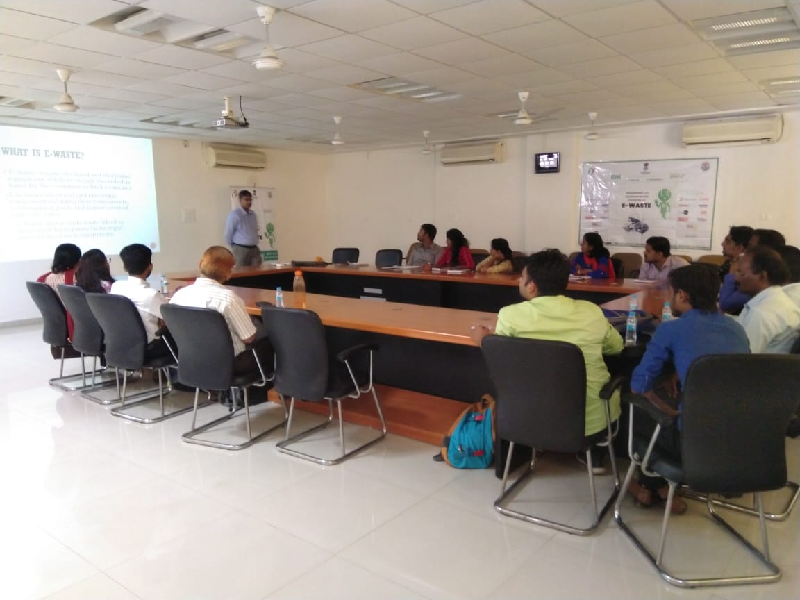 CleanToGreen's tweet photo. #Day1 of training of trainers program happening at the Institute of Seismological Research (ISR) Knowledge Corridor, Raisan, Gujarat.
15 participants from #RWA and #BulkConsumers are learning the new ways of #ewaste management. #GreenE #MAIT #EwasteAwarenessCampaign https://t.co/BcZckB48PQ