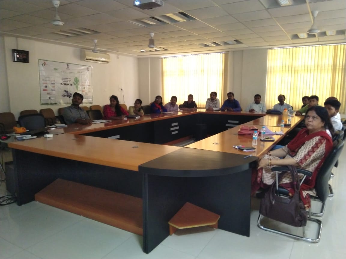CleanToGreen's tweet photo. #Day1 of training of trainers program happening at the Institute of Seismological Research (ISR) Knowledge Corridor, Raisan, Gujarat.
15 participants from #RWA and #BulkConsumers are learning the new ways of #ewaste management. #GreenE #MAIT #EwasteAwarenessCampaign https://t.co/BcZckB48PQ