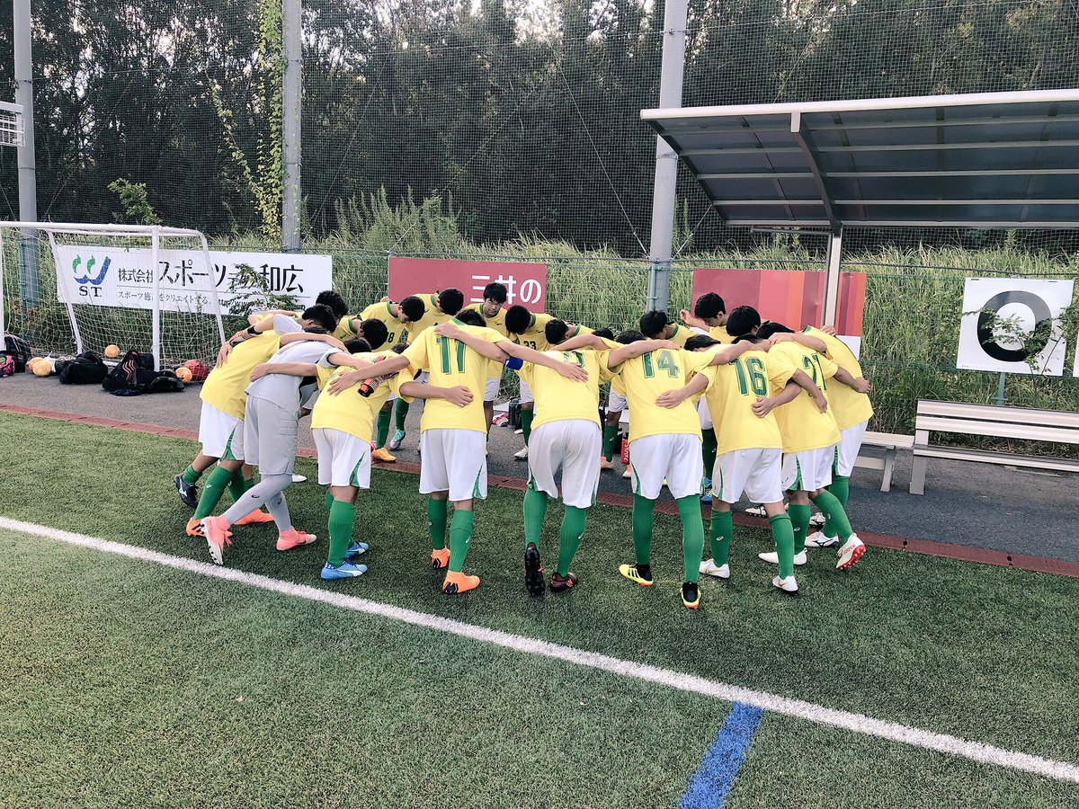 高槻fc ジュニアユース Twitterissa 10 8 月 中3 高円宮杯大阪府予選プレーオフ 2回戦 高槻fc Vs 大阪セントラル 3 0 前21 黒田 久末 後6 山本 真鍋 後31 真鍋 2回戦勝利 ここで落とさずコンディションをもっと上げていこう T Co Ae1nwhxooh