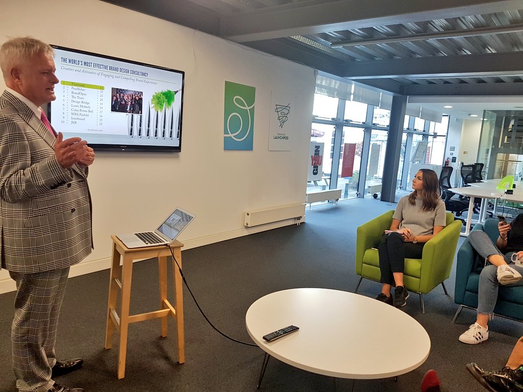 ElmwoodPod's tweet photo. Hearing the @ElmwoodTweets story this morning from Jonathan Sands. #Inspiring the Poddees with our own journey to #success. #MondayMotivation #elmwoodlaunchpod https://t.co/Rjay3FbYTg