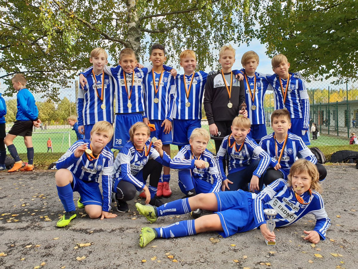 Lauantaina #HJKArabia07 sininen sai Lahdessa pronssia FC Reippaan syysturnauksessa. Ihan ei päästy tavoitteiseen, mutta tähän oli hyvä päättää upea pelikausi 🥉⚽️