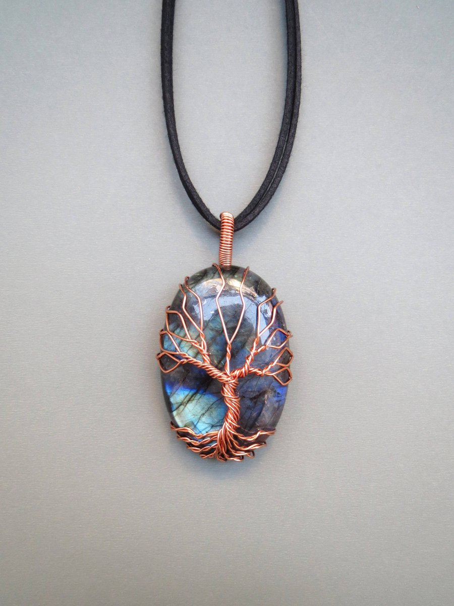saigon_spring's tweet photo. Thanks for the kind words! ★★★★★ "very beautiful, thank you so much!" Lauren B. https://t.co/7StsR3dH8d #etsy #jewelry #necklace #wirewrapnecklace #treeoflifependant #wirewrappingstones #treenecklace #treeoflifejewelry #wirejewelry #treeoflife https://t.co/PapHqU24v1
