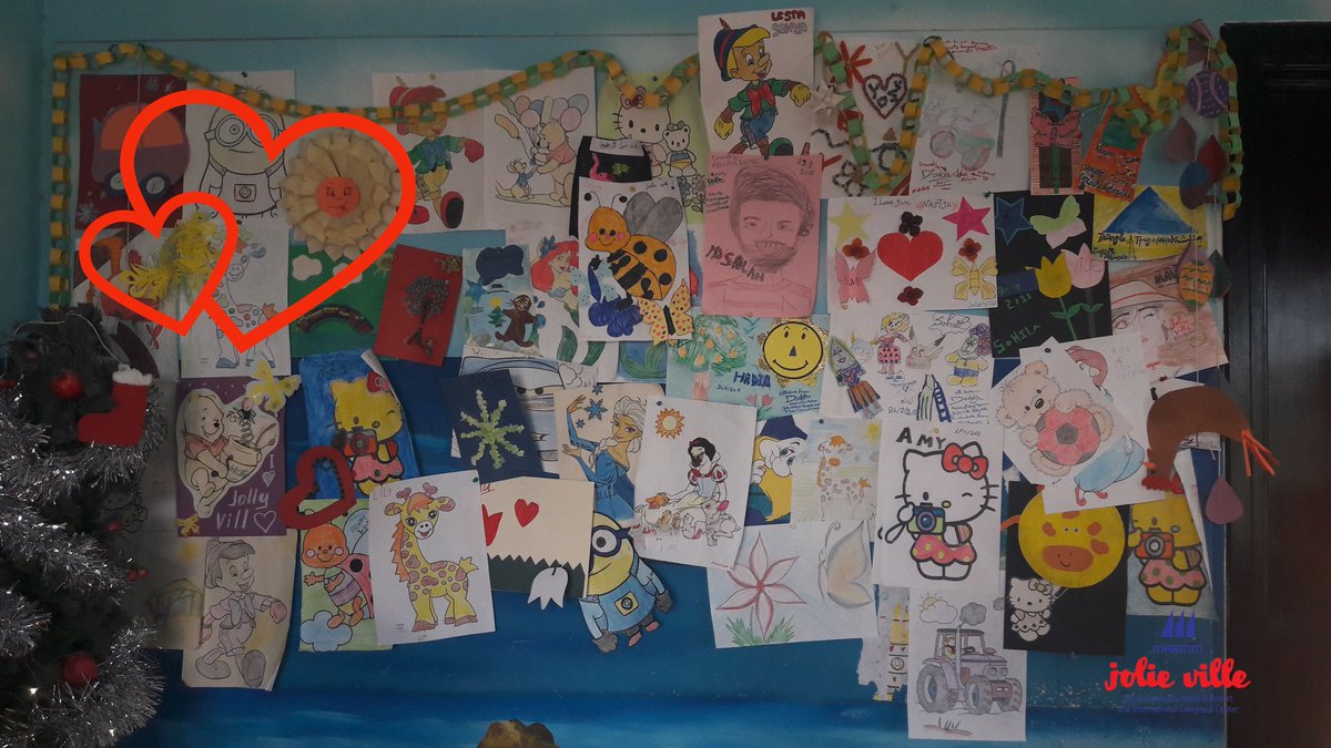 royalpeninsula's tweet photo. We are so proud of our little gifted guests who made our kids club decorated with their beautiful art 😍😍😍
#royalpeninsula #royalpeninsulahotel #kidsclub #kids #art #beautifulart #littleguests #proud #sharmelsheikh #egypt https://t.co/hAxiBoWLcW