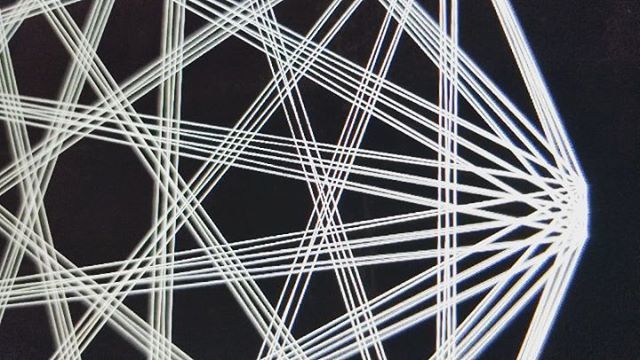 _2xAA's tweet image. ✨🌹: used to draw these all the time in school as a doodle, way before we studied them in mathematics.

#magicrose #codeart #generativeart #canvas #javascript #digitalart #linedrawing ift.tt/2IN1dXC