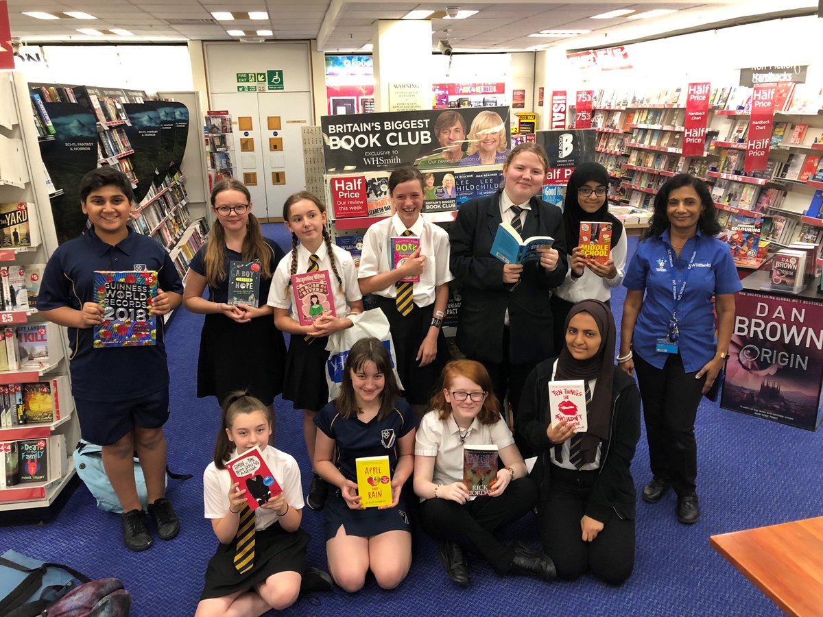Stteilos_LRC's tweet photo. This National Libraries Week and we want to say a big THANK YOU to our amazing team of Student Librarians who enrich our LRC with their fantastic displays, help at open evenings, fundrasing events and keeping the library looking great every day. You are all stars! #StTeilos https://t.co/7Fab7imExY
