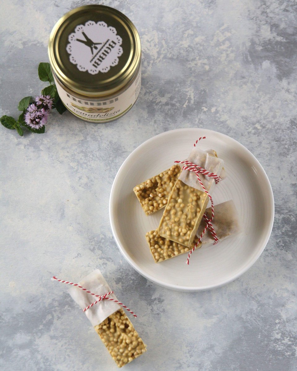 BlogThatsAmore's tweet photo. Nuova ricetta sul blog! Irresistibili barrette al cioccolato bianco e crema al pistacchio @BABBI_Srl 
https://t.co/n7rkyWhwbv 😋 https://t.co/Pq4Pr5c4Qe