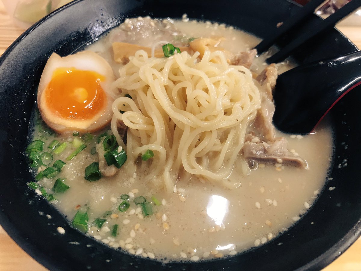 FoodAndDrink_FD's tweet photo. พูดคำเดียวว่า อร่อยชห.อร่อยมากไปกิน!
#ราเมง #ราเมน ร.#RamengA
#อาหารจานโปรด #อาหารจานโปรดFoodAndDrink
#อร่อยไปแดก #อร่อยไปกิน
#อร่อยบอกต่อ #รีวิวอร่อย #รีวิวอาหาร
#รีวิวไทยแลนด์ #ReViewThailand
#อาหารการกิน #Food #รีวิวของกิน #อร่อยต้องลอง #อร่อยจนต้องรีวิว
#ราเมงอะ #ลาดพร้าว 71 https://t.co/8GRy6qvBvv