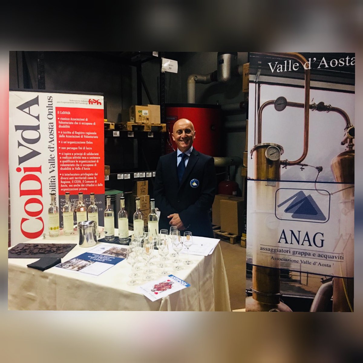 AnagVda's tweet photo. #grapperieaperte #anagvalledaosta🇮🇹 in collaborazione con #aisvalledaosta🇮🇹 e #aibesvalledaosta🇮🇹  mescita di #grappe #liquori #gin e #mixology presso #distilleria #saintroch #valledaosta🇮🇹 https://t.co/tSDGW2bMYV