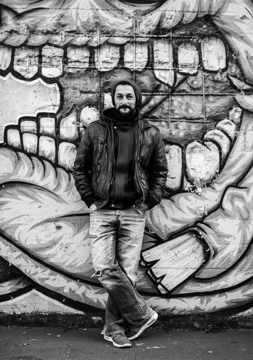 plurionet's tweet photo. Kulturtipps der Woche - #Saarland: Meteorit @ Theater im Viertel-Studiotheater (https://t.co/0w9rrsdNH6) #Saarbrücken - #Rheinland #Pflaz: Sulaiman Masomi (©) : Keine Angst, ich kann Deutsch! @ Unterhaus  #Mainz (https://t.co/BkduGIq9xs) #plurioevent https://t.co/K6LpzsRfLH
