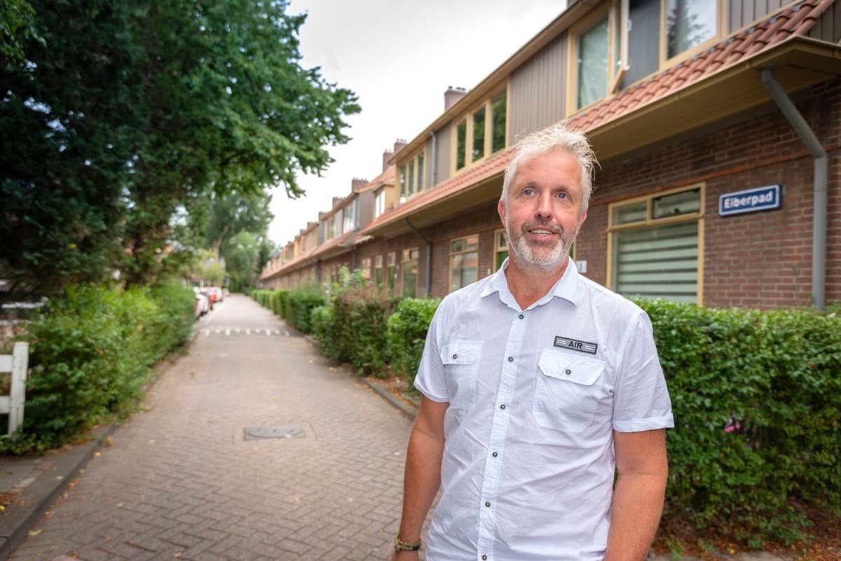 Havensteder's tweet photo. Huizen in de steigers in #Vreewijk. Het #verbeterprogramma is (nog steeds) in volle gang. Meer lezen? https://t.co/07HHhxLFIn https://t.co/bg4UD4KQkv