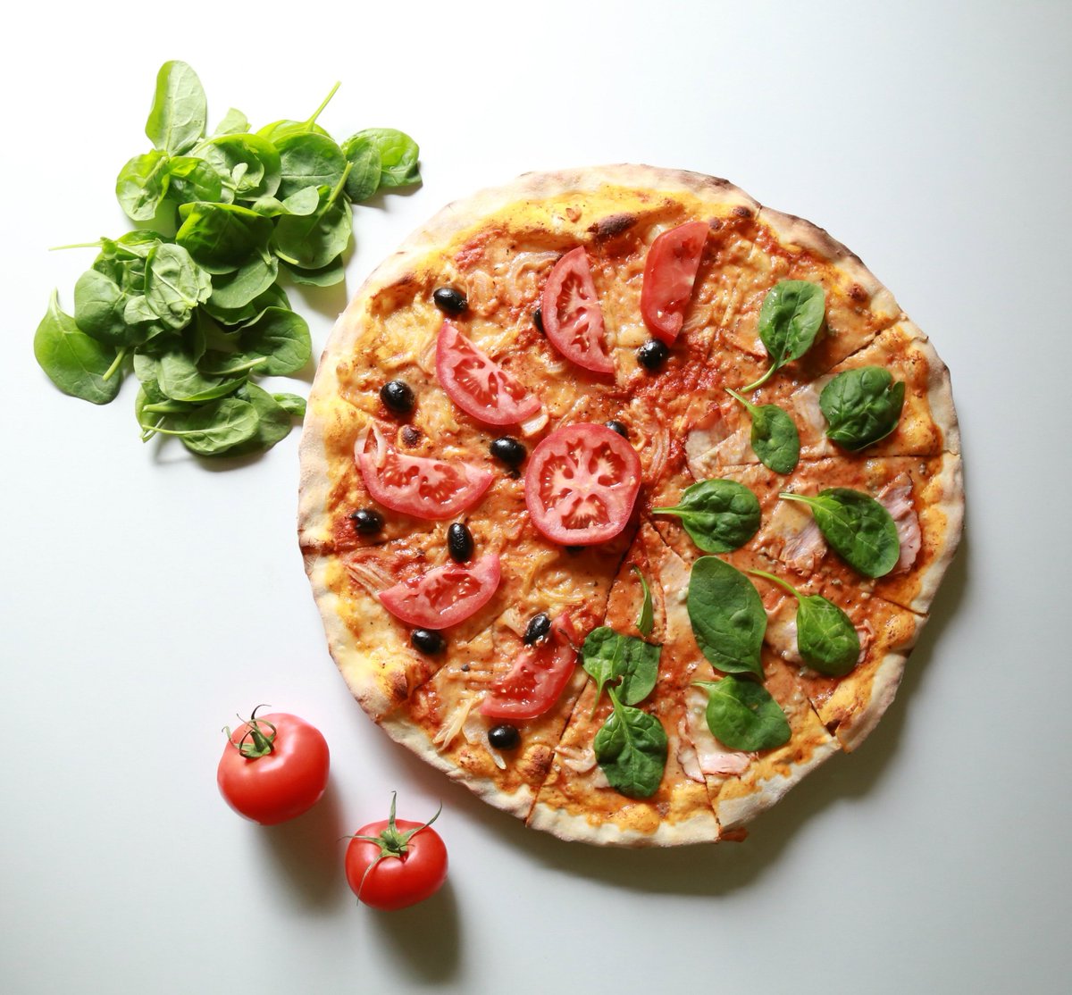 RebelSauces's tweet photo. Our roasted red pepper and tomato sauce make the perfect base to your homemade pizzas, containing slow roasted peppers and tomatoes, match made in heaven!
#sauces #nosalt #nosugar #saltandsugarfree #blw #mumpreneur #cornwall #freshproduce https://t.co/UEUdzXXgec