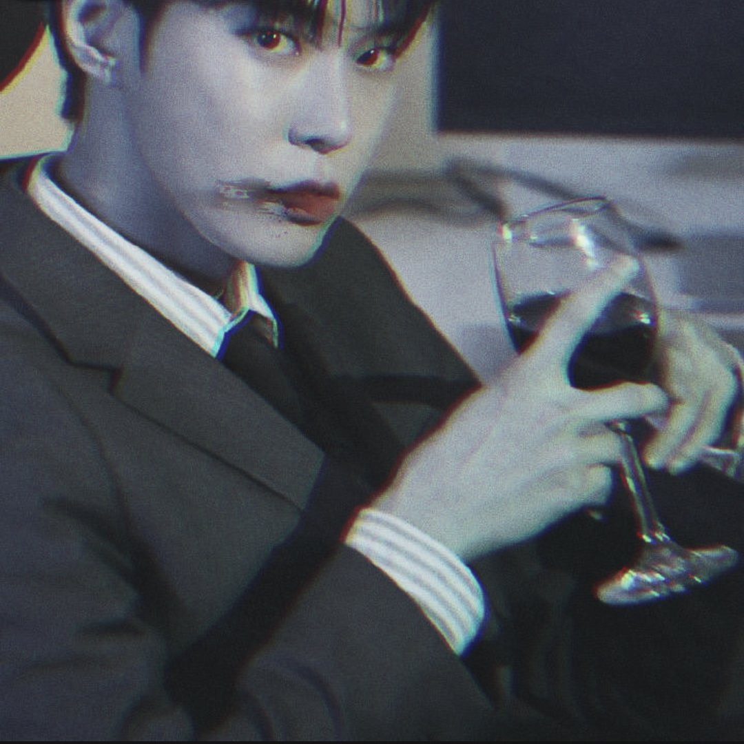 Benny_Bunny0302's tweet photo. 《แจก》 ไปแต่งรูปคุณโดโทนดาร์คปากแดงมา น่าย่ำยีมาก 5555
#DOYOUNG #NCT #nct127 #แจกดิส #แจกดิสNct https://t.co/TqWcRv4kBZ