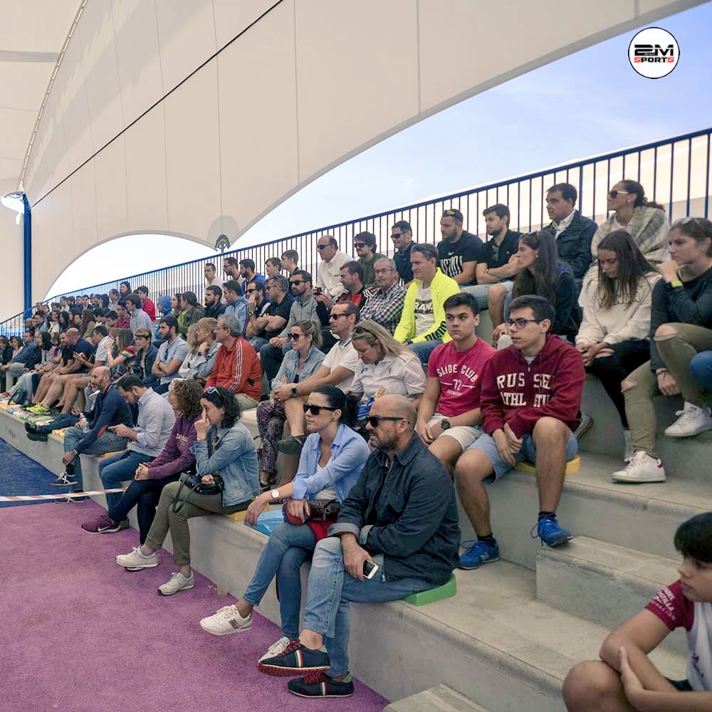 dosmsports's tweet photo. Éxito de público. Seguimiento @padeltelevision https://t.co/EGZdtN4135