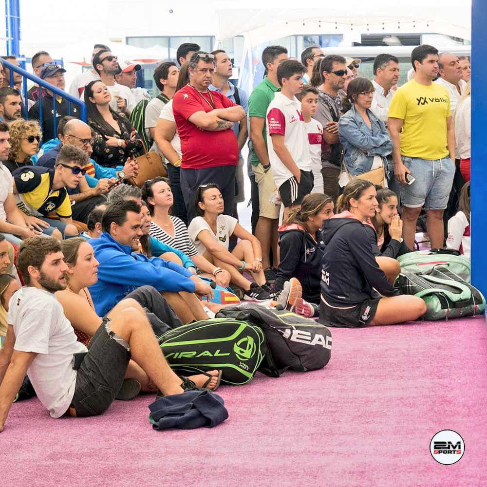 dosmsports's tweet photo. Éxito de público. Seguimiento @padeltelevision https://t.co/EGZdtN4135